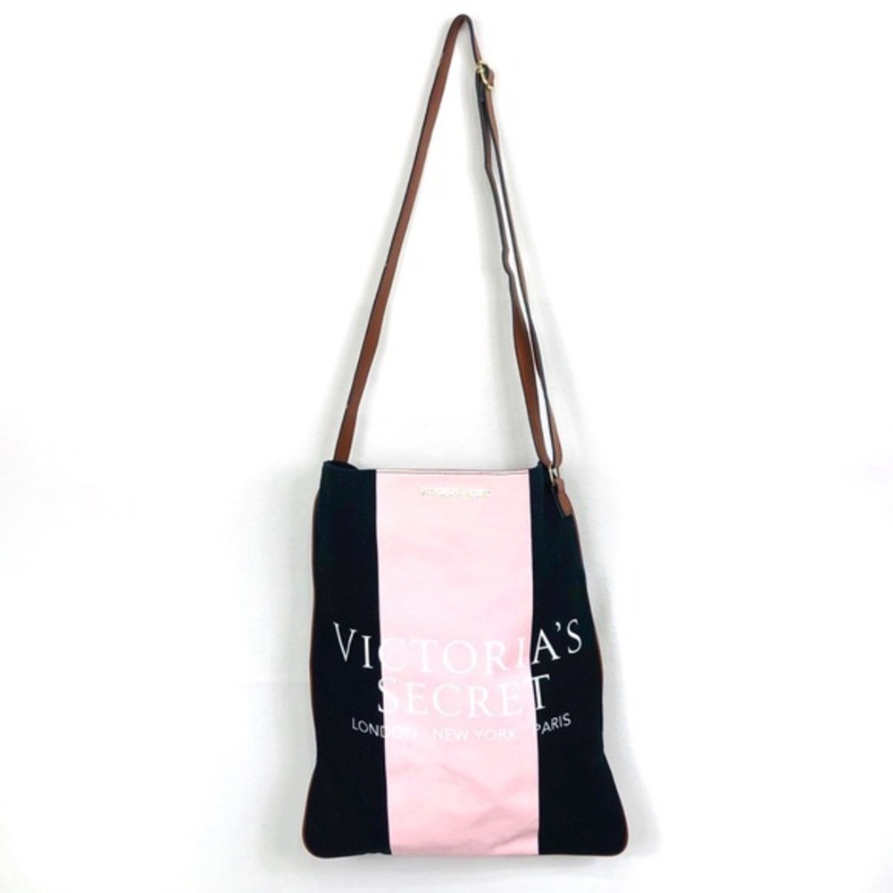 SOLD 🛑VICTORIA’S SECRET STRIPE CROSSBODY BAG